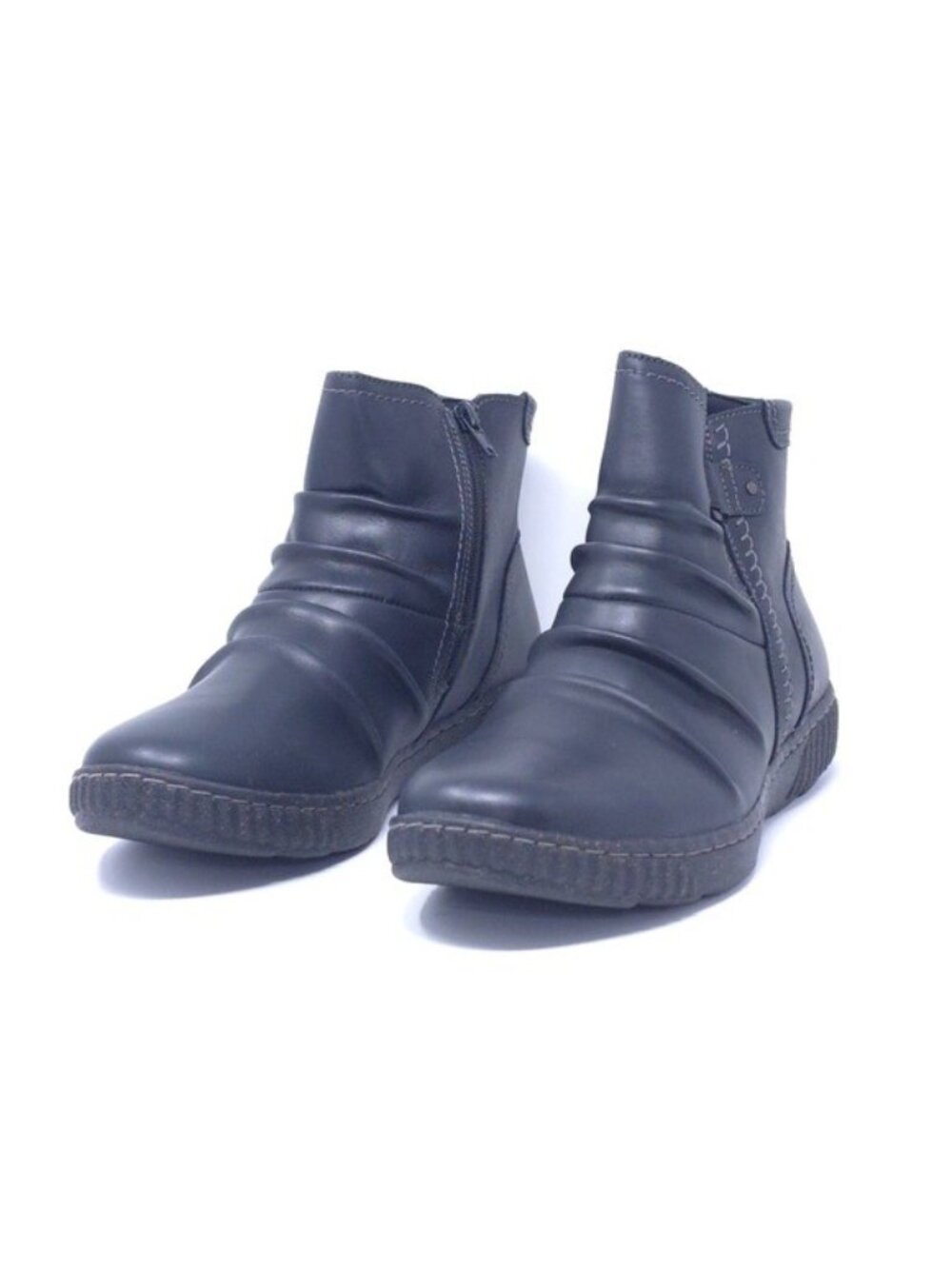 Clarks Collection CarolineOrchid Ankle Boot Black Leather Medium